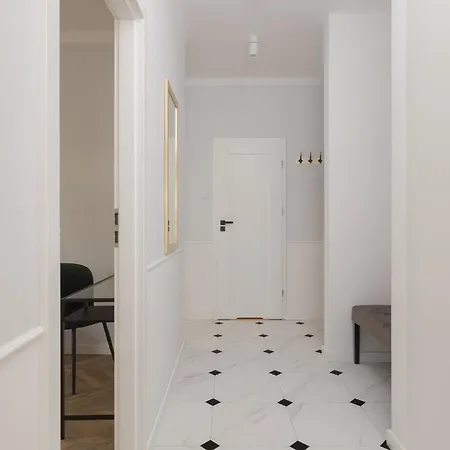 Chmielna Apartament *